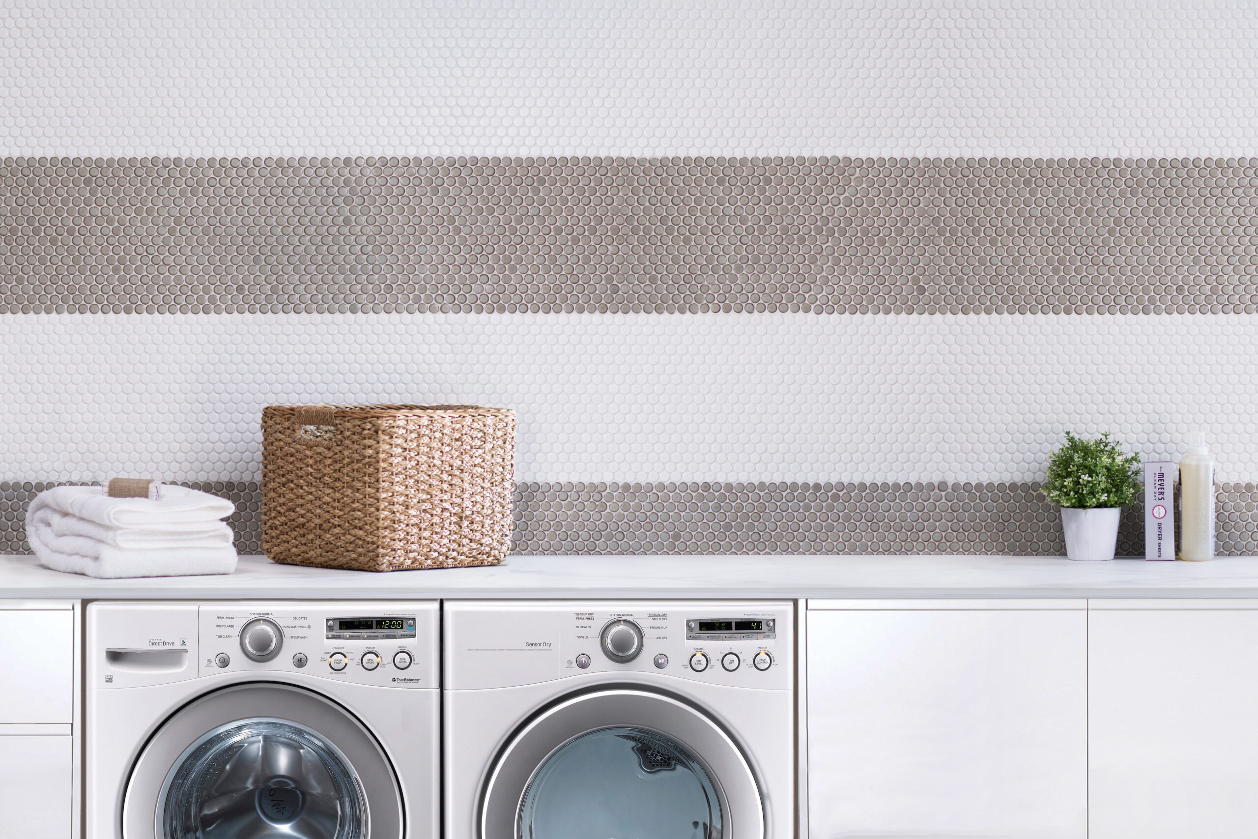 360 3/4" x 3/4" Penny Round Matte Mosaic Tile in White