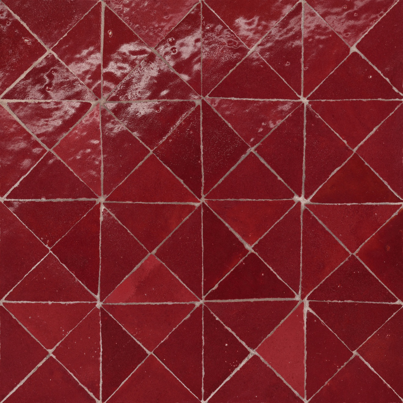 Zagora Triangle Mosaic Rouge Gloss
