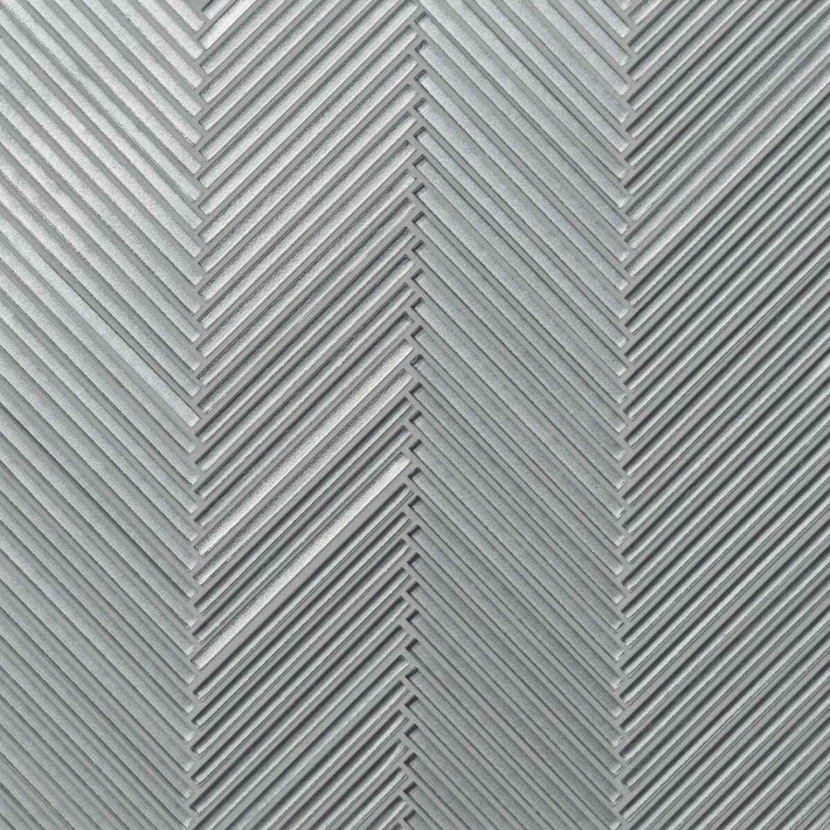 Kaikos Skinny Chevron All Glass Mosaic Silver Matte