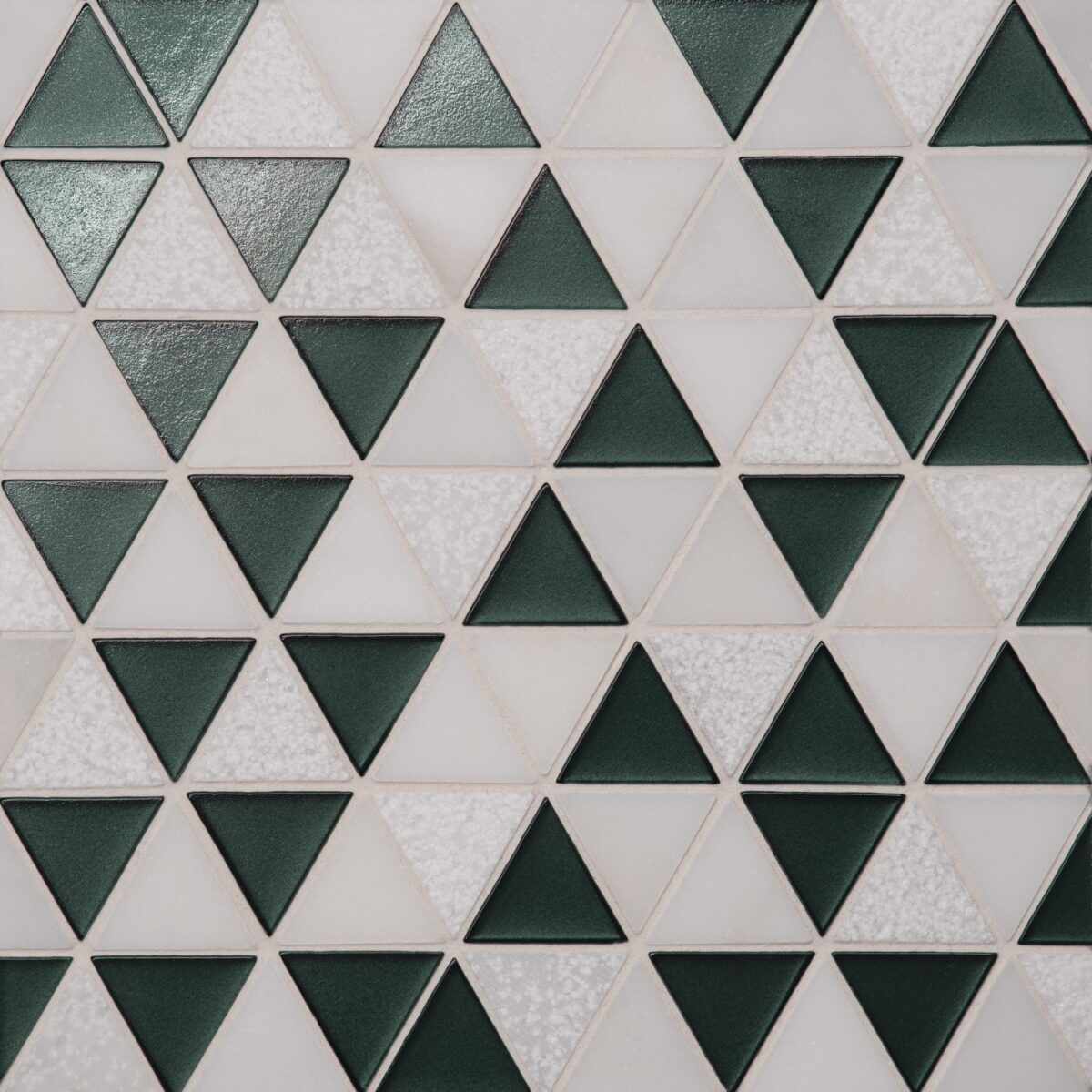 Kaikos 1-3/4 Triangle Gls/Stn Mosaic Dk Green & Oriental Wht