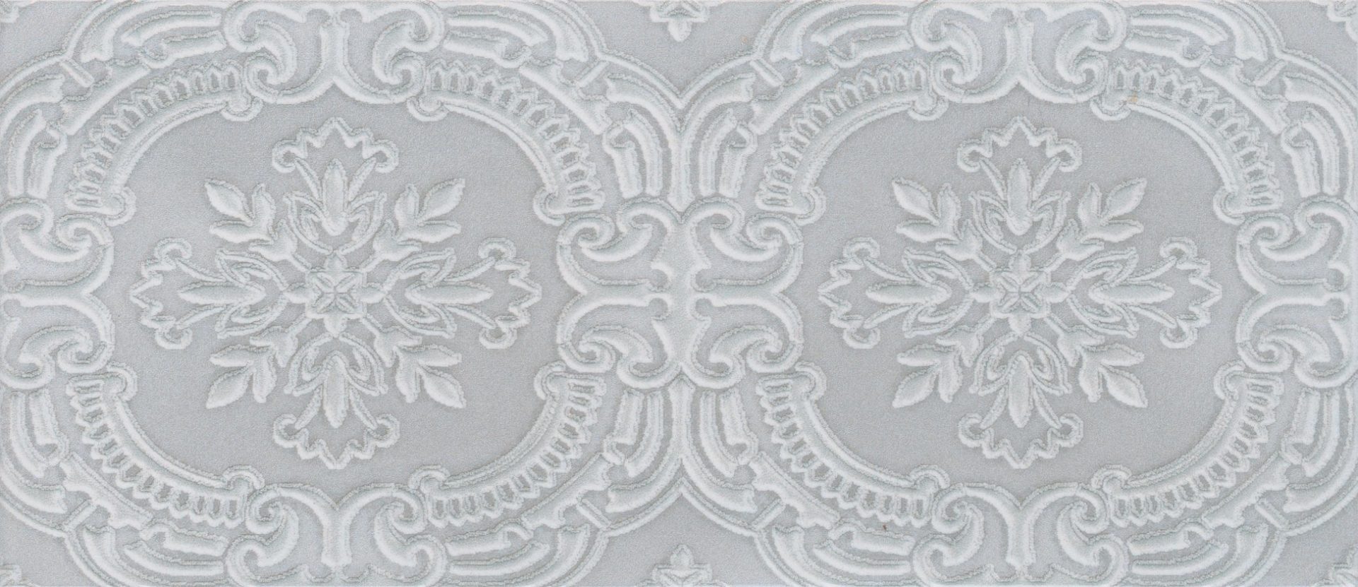 Chantilly Tulle Tender Gray 4X10 Deco