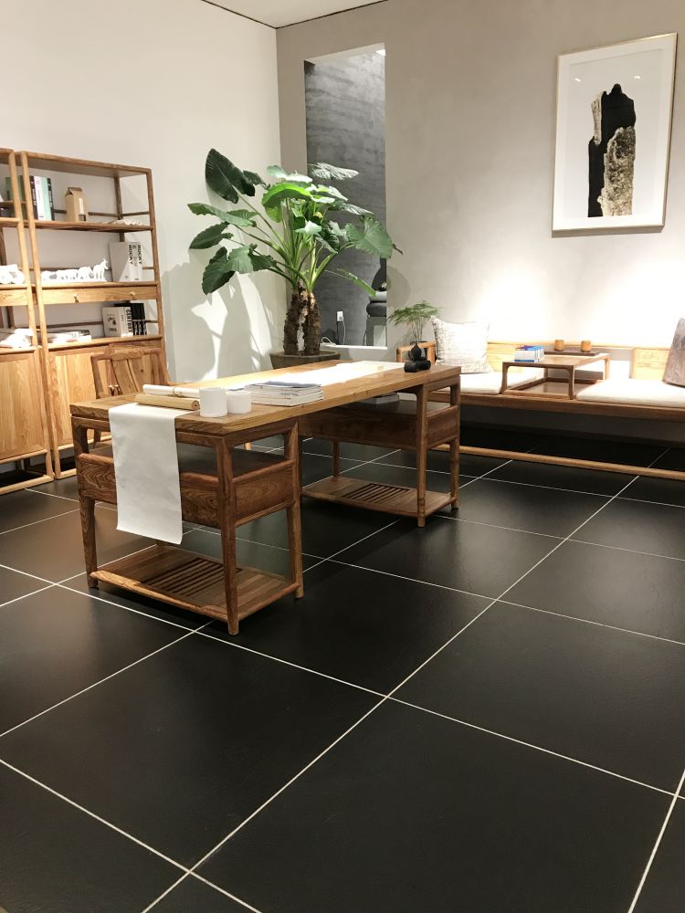 Royal Black Matte 24 X 24